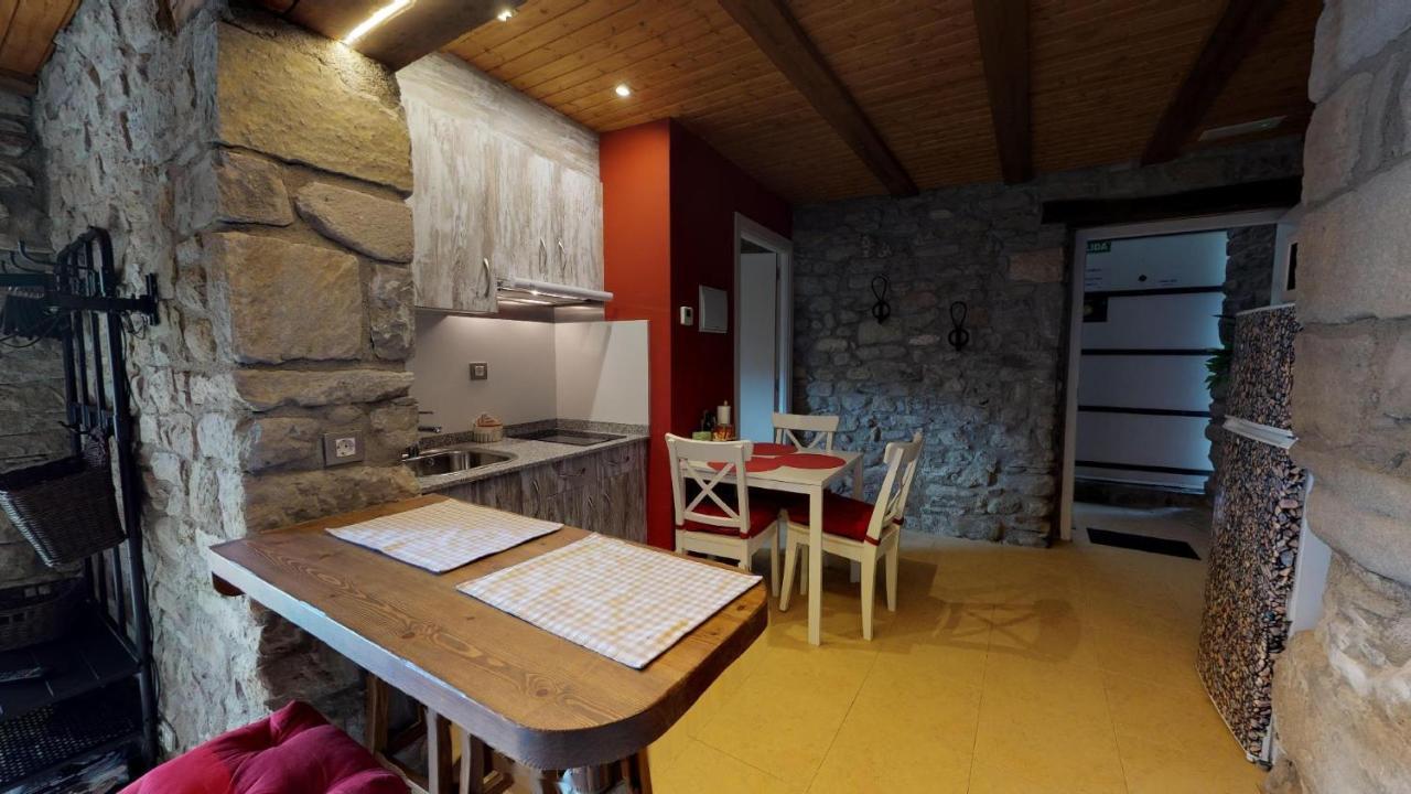 Casa Rural La Abadia-Apartamentos Graus Extérieur photo